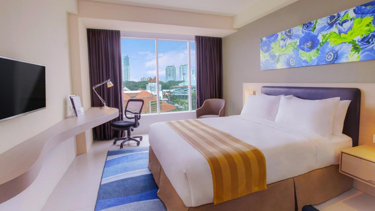 Holiday Inn Express Jakarta International Expo By Ihg Eksteriør billede