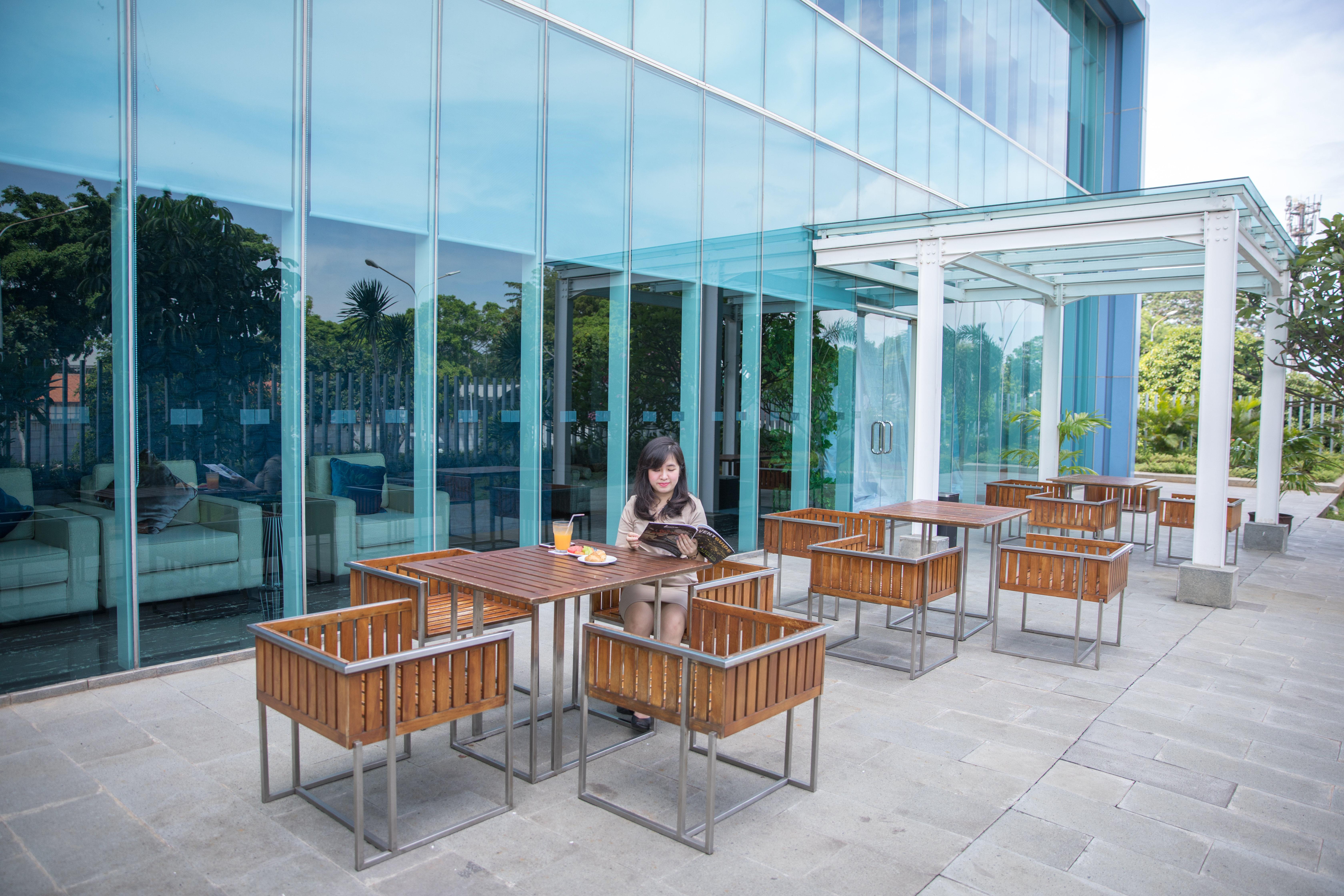 Holiday Inn Express Jakarta International Expo By Ihg Eksteriør billede
