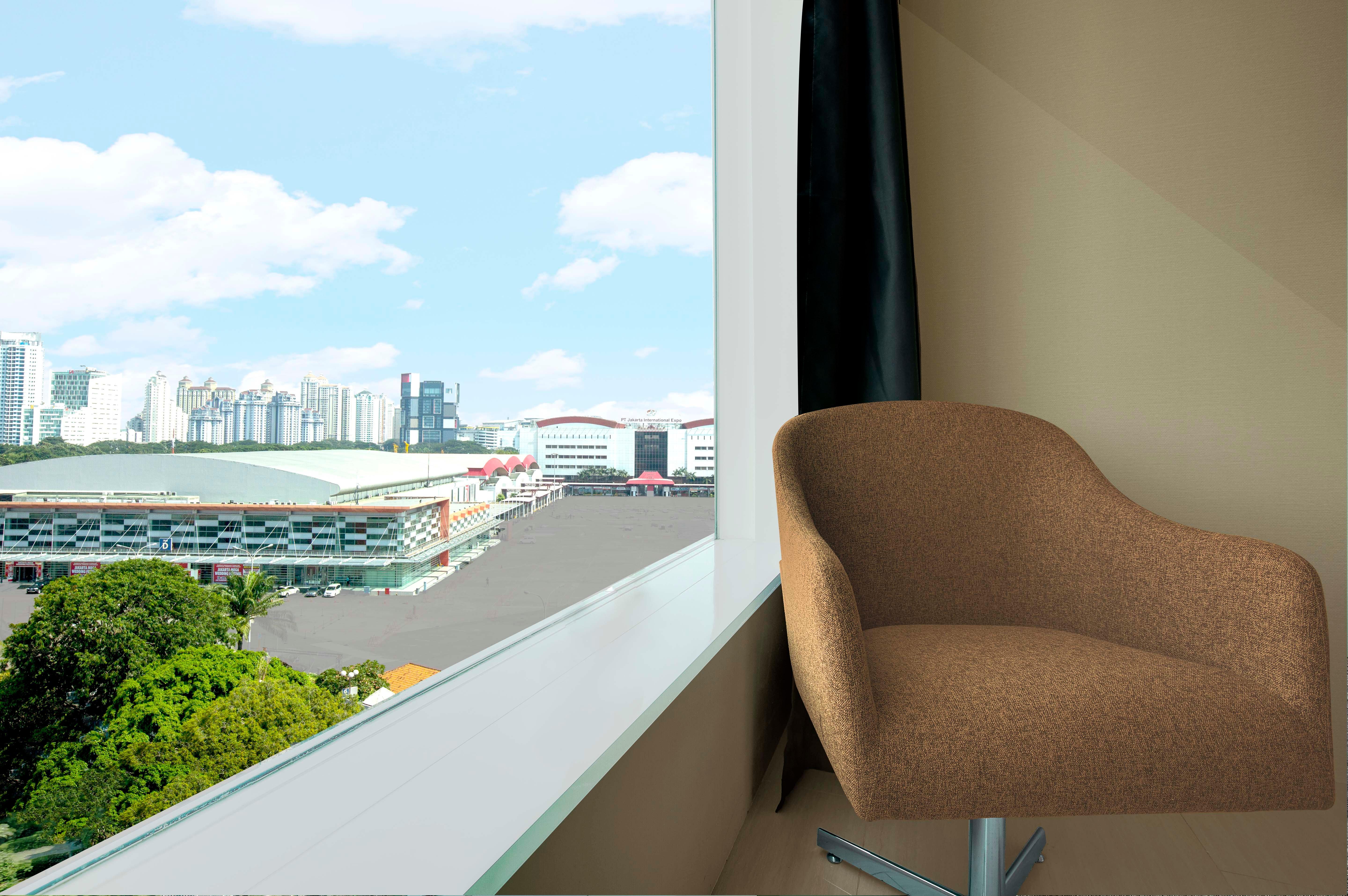 Holiday Inn Express Jakarta International Expo By Ihg Eksteriør billede
