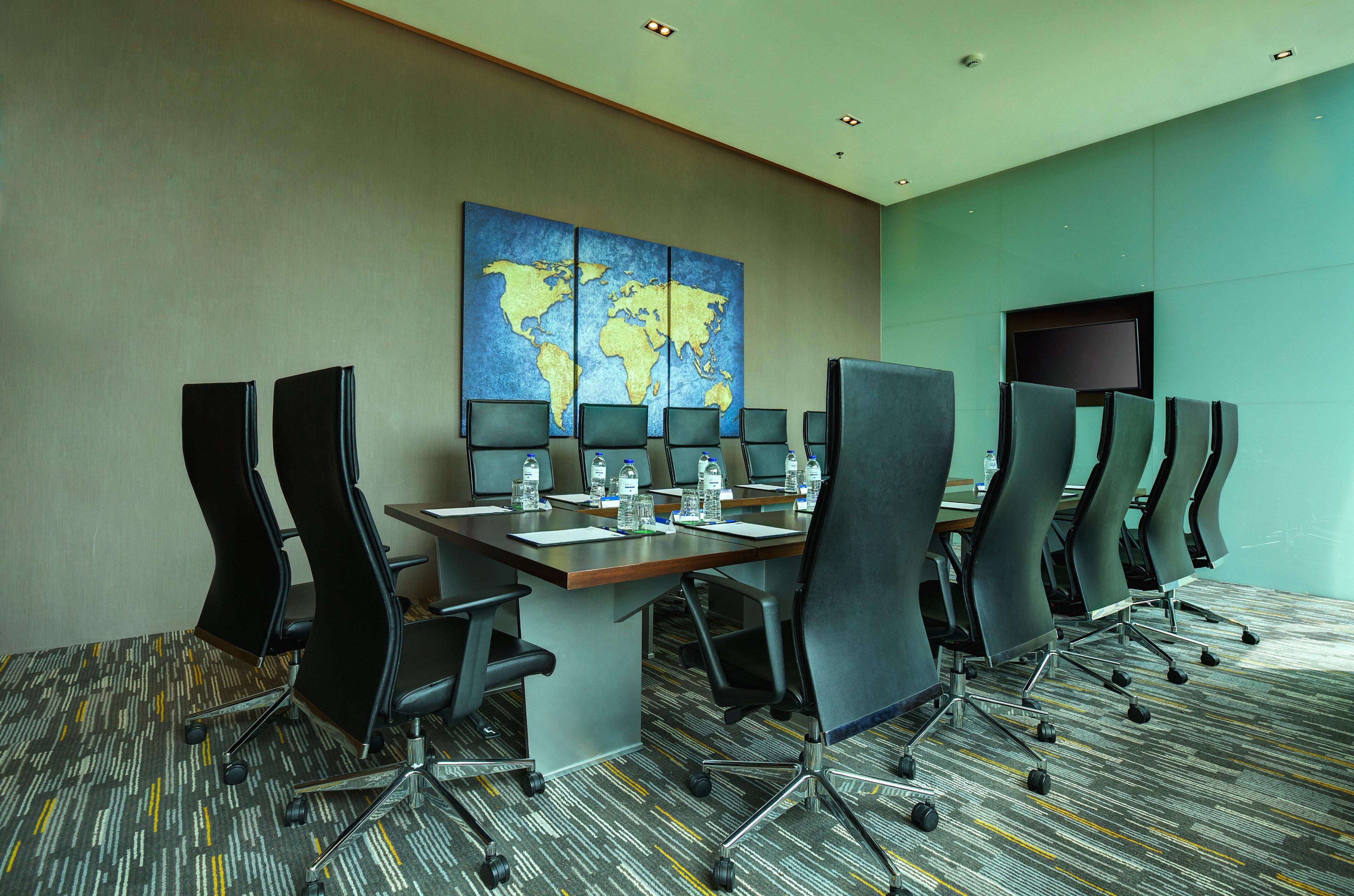 Holiday Inn Express Jakarta International Expo By Ihg Eksteriør billede