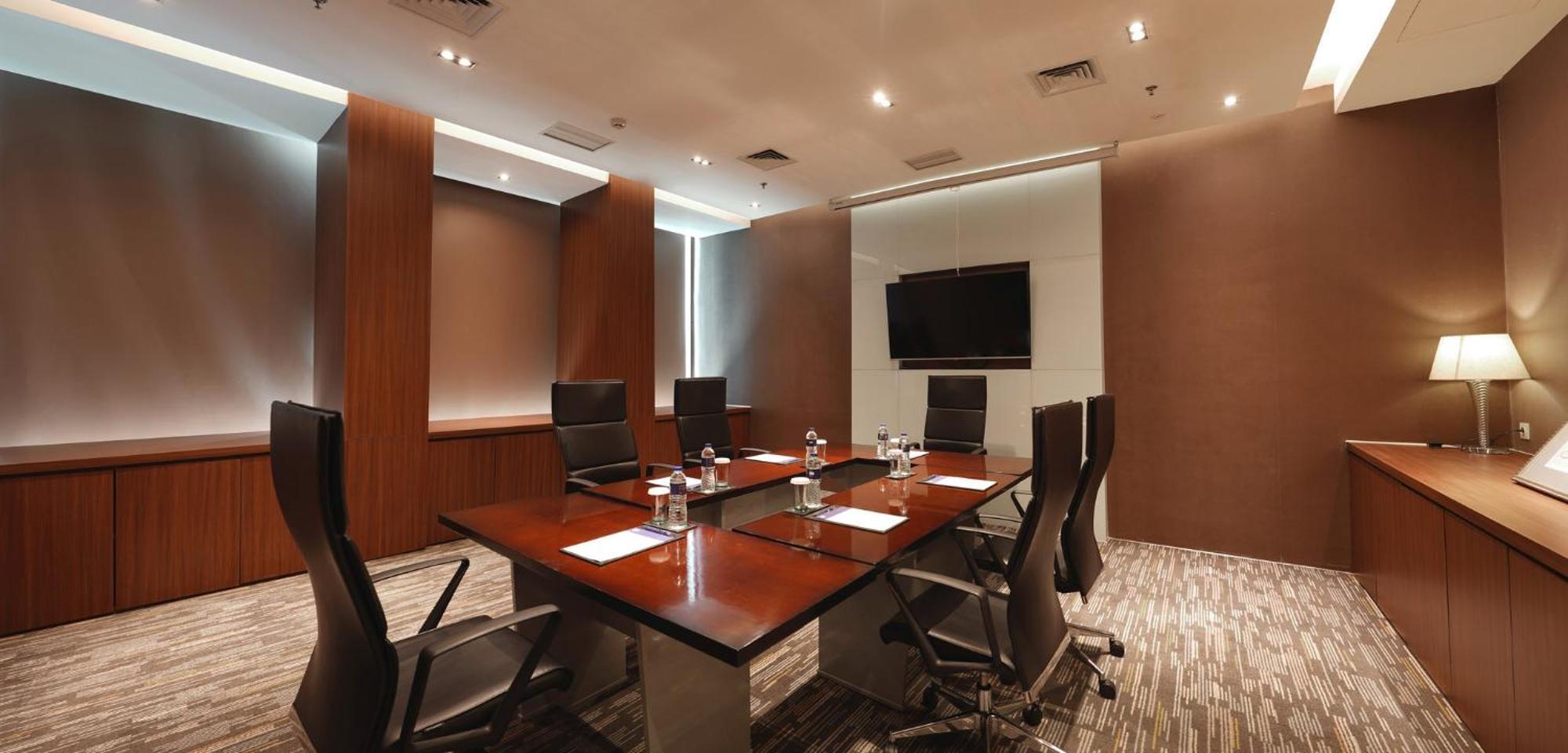Holiday Inn Express Jakarta International Expo By Ihg Eksteriør billede