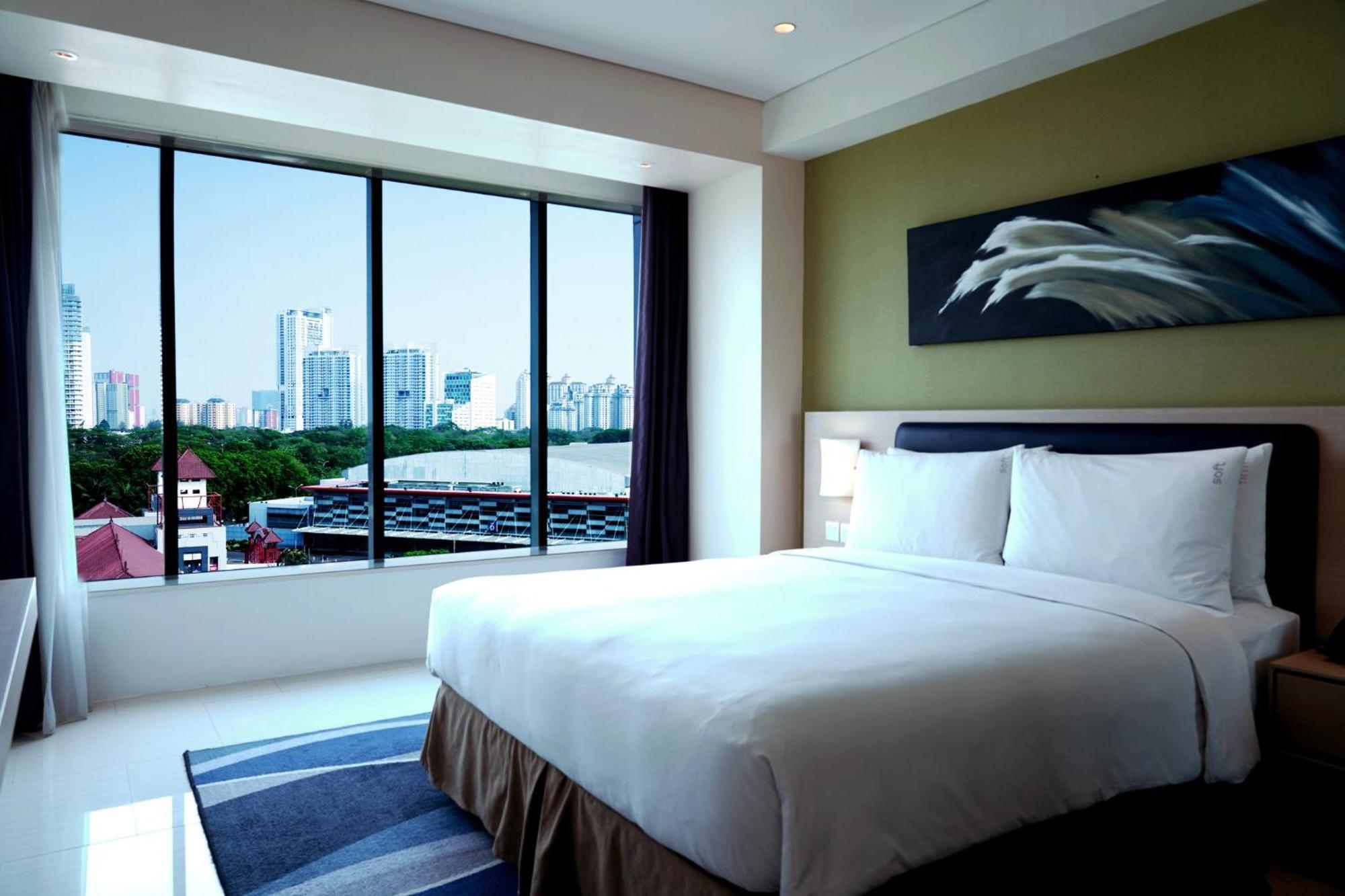 Holiday Inn Express Jakarta International Expo By Ihg Eksteriør billede